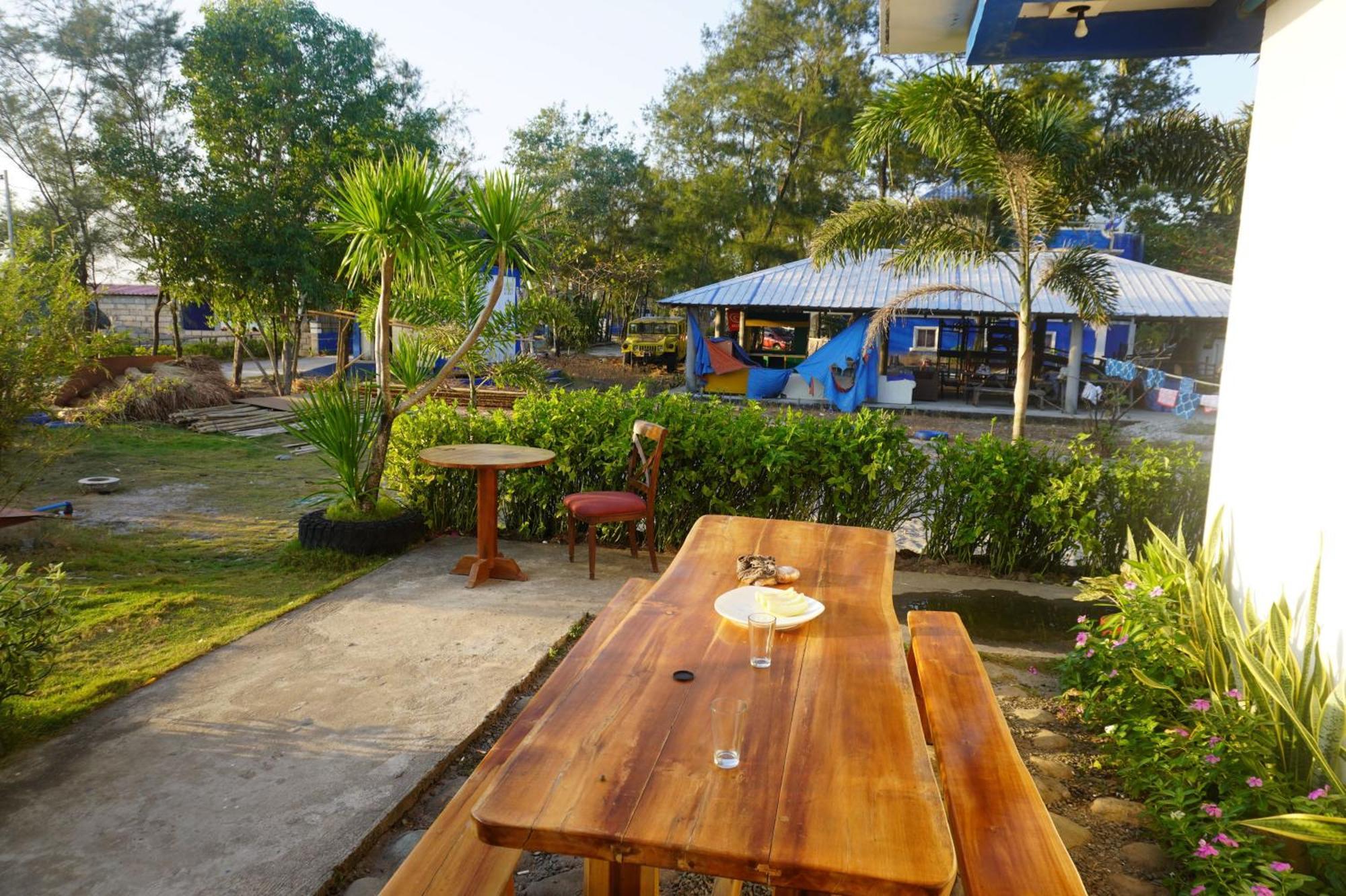Club Monet Beachfront Resort By Cocotel Cabangan Exterior foto