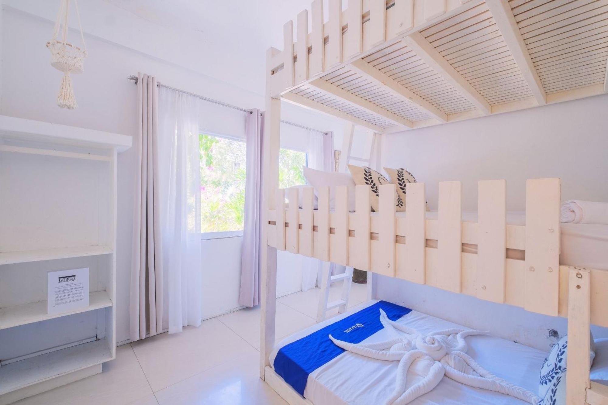 Club Monet Beachfront Resort By Cocotel Cabangan Cameră foto