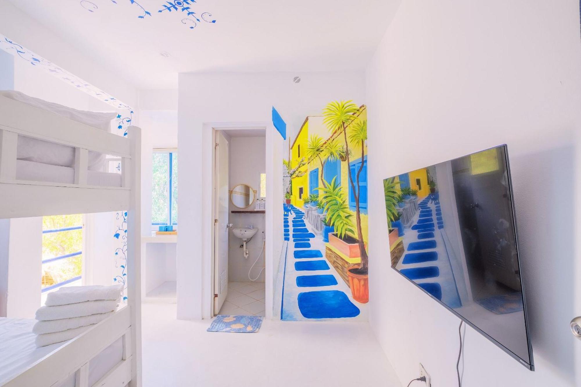 Club Monet Beachfront Resort By Cocotel Cabangan Cameră foto
