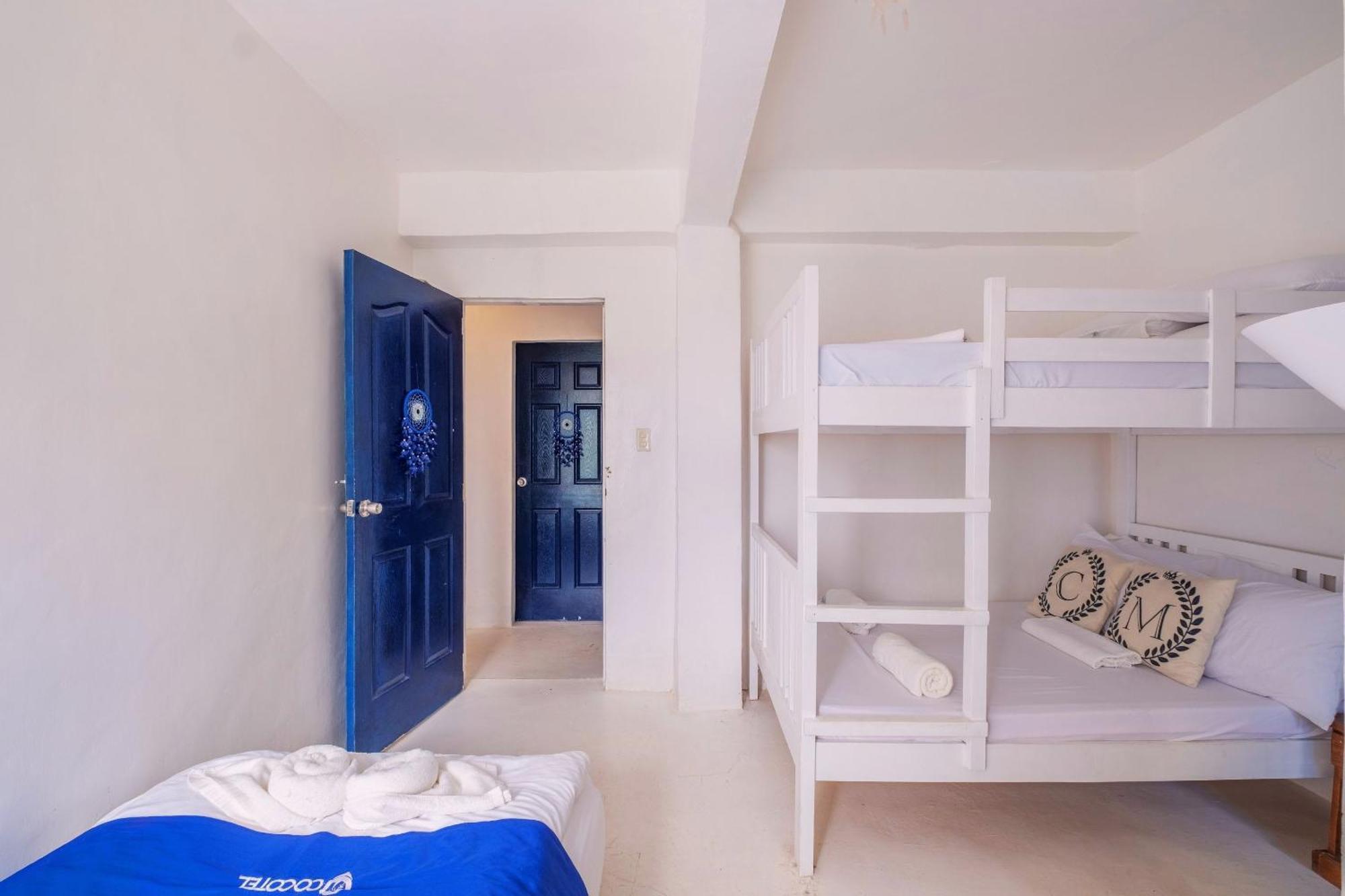 Club Monet Beachfront Resort By Cocotel Cabangan Cameră foto
